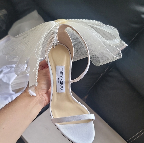 Shoes - Picture 2 of 4